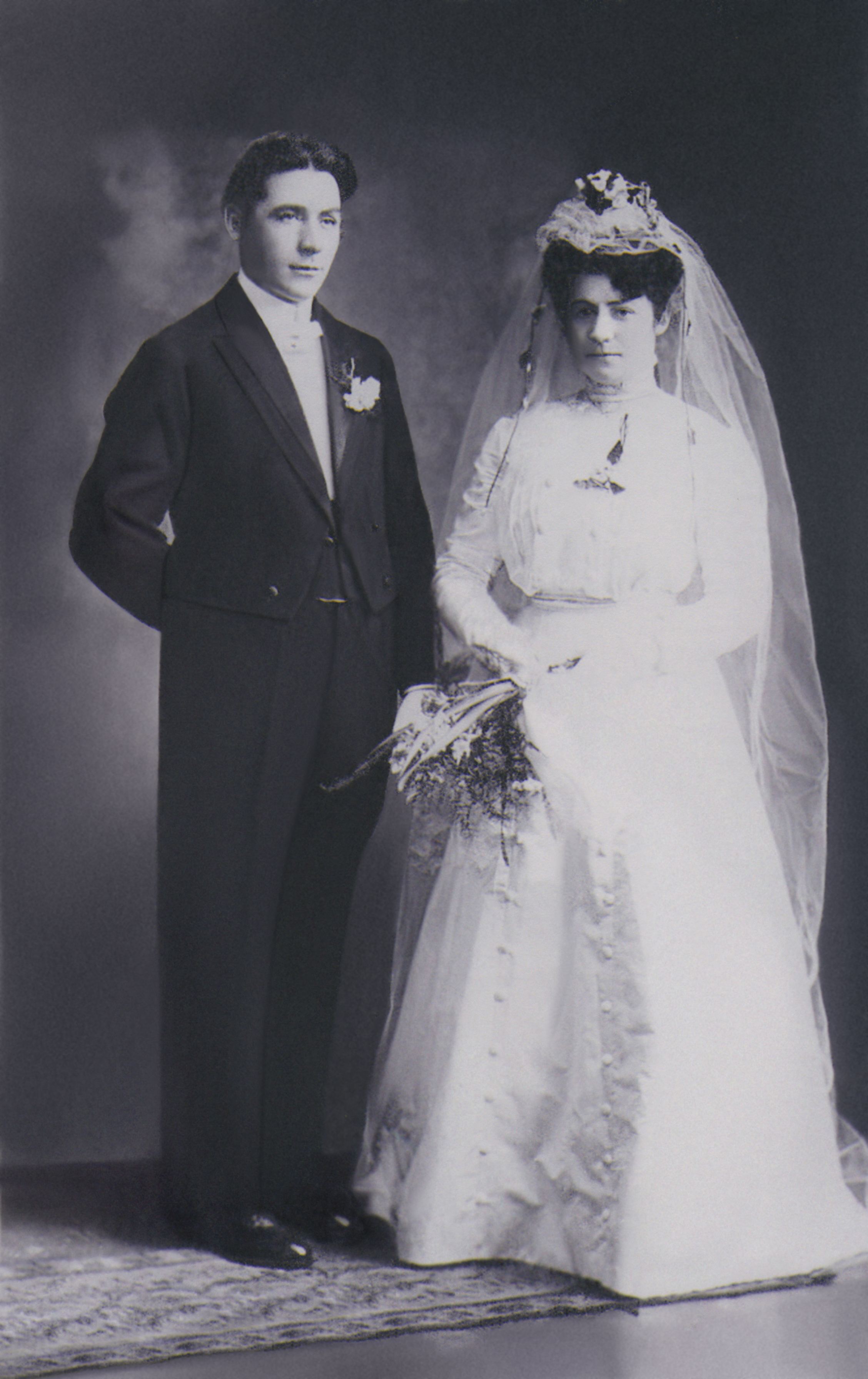 Wedding photograph of Charles Elijah Davis and Emily Robina Elizabeth Campbell.