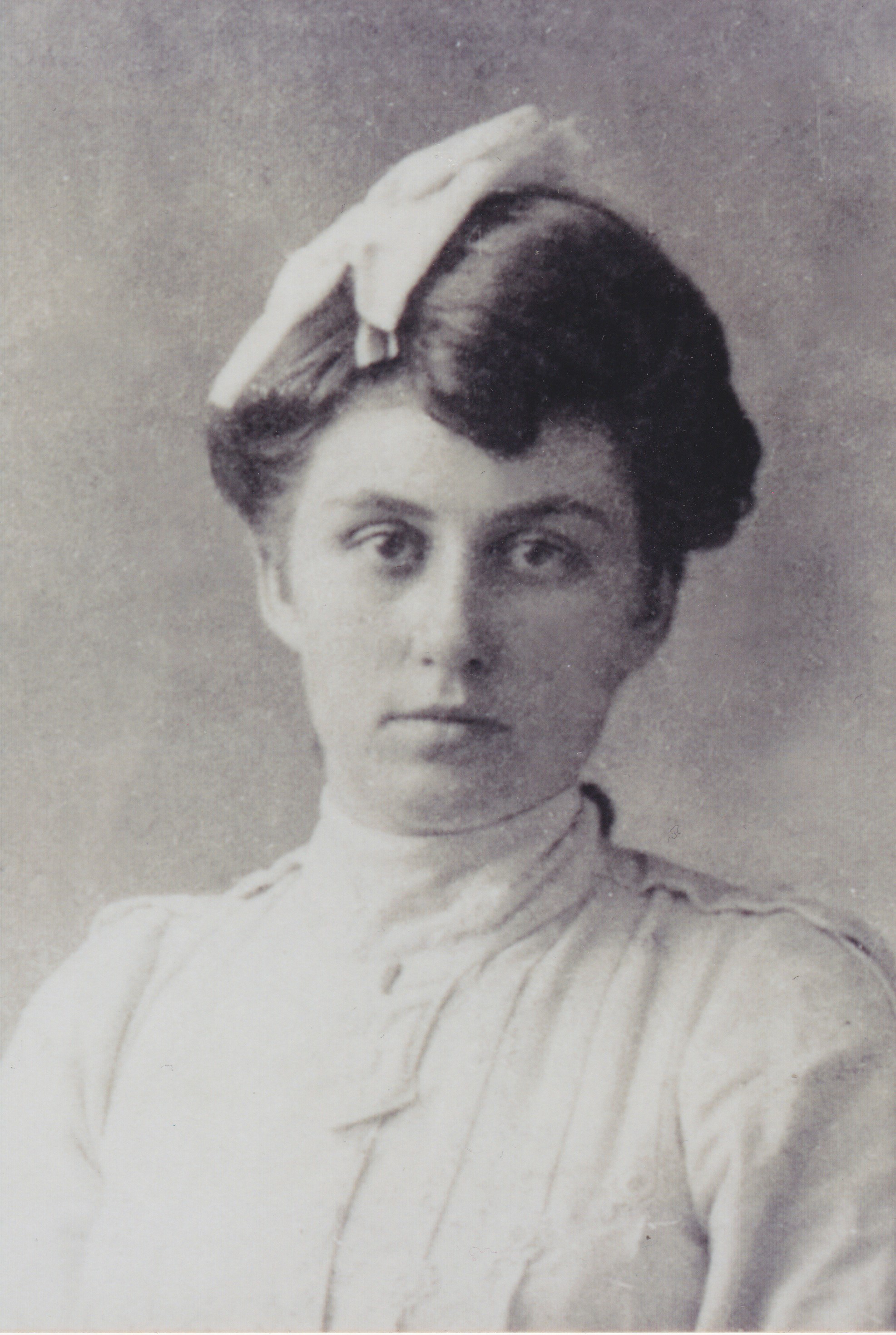 Portrait of Myrtie Ferguson as a young woman.